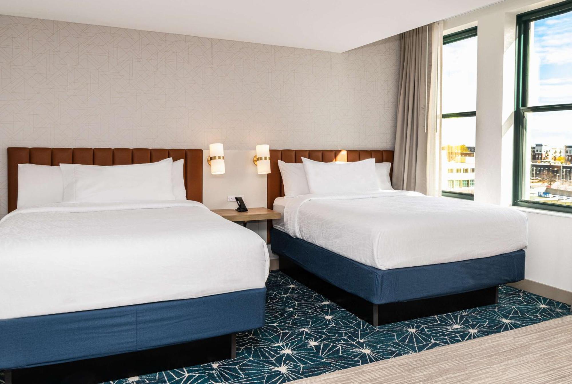 Hilton Garden Inn Flint Downtown Exterior foto